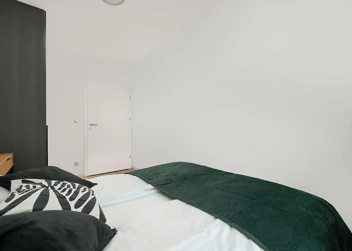 Kilinskiego Prestigious With Parking By Renters Prestige